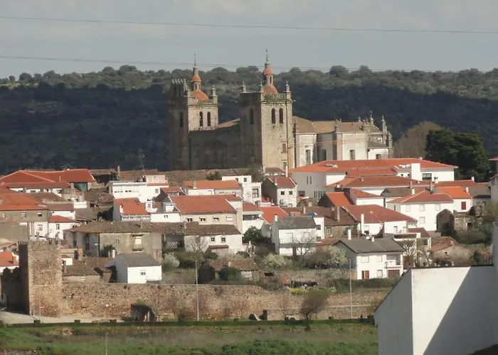 O Mirandes 3* Miranda do Douro